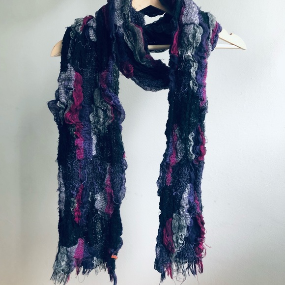 UGG Scarf 🧣Multicolor - Picture 2 of 4